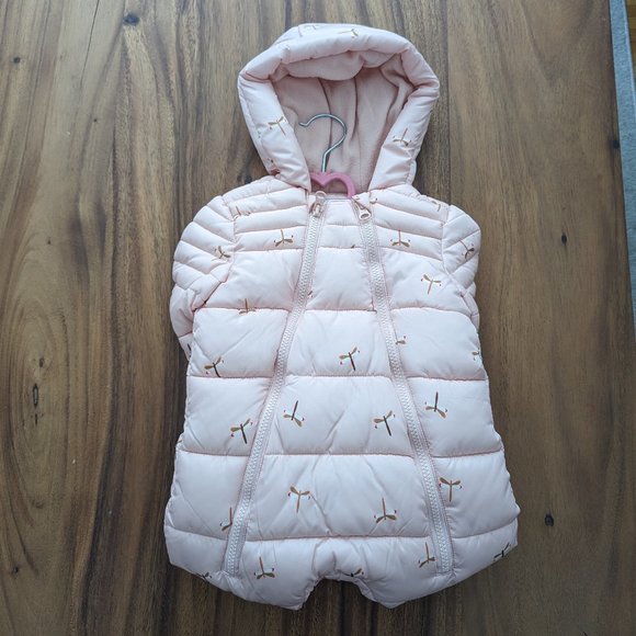 ๐ Never Used, Gift-Worthy Snowsuit for Little Earthlings! ๐ - Picture 2 of 7